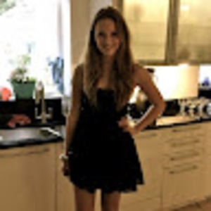 Meet your Posher, Ella